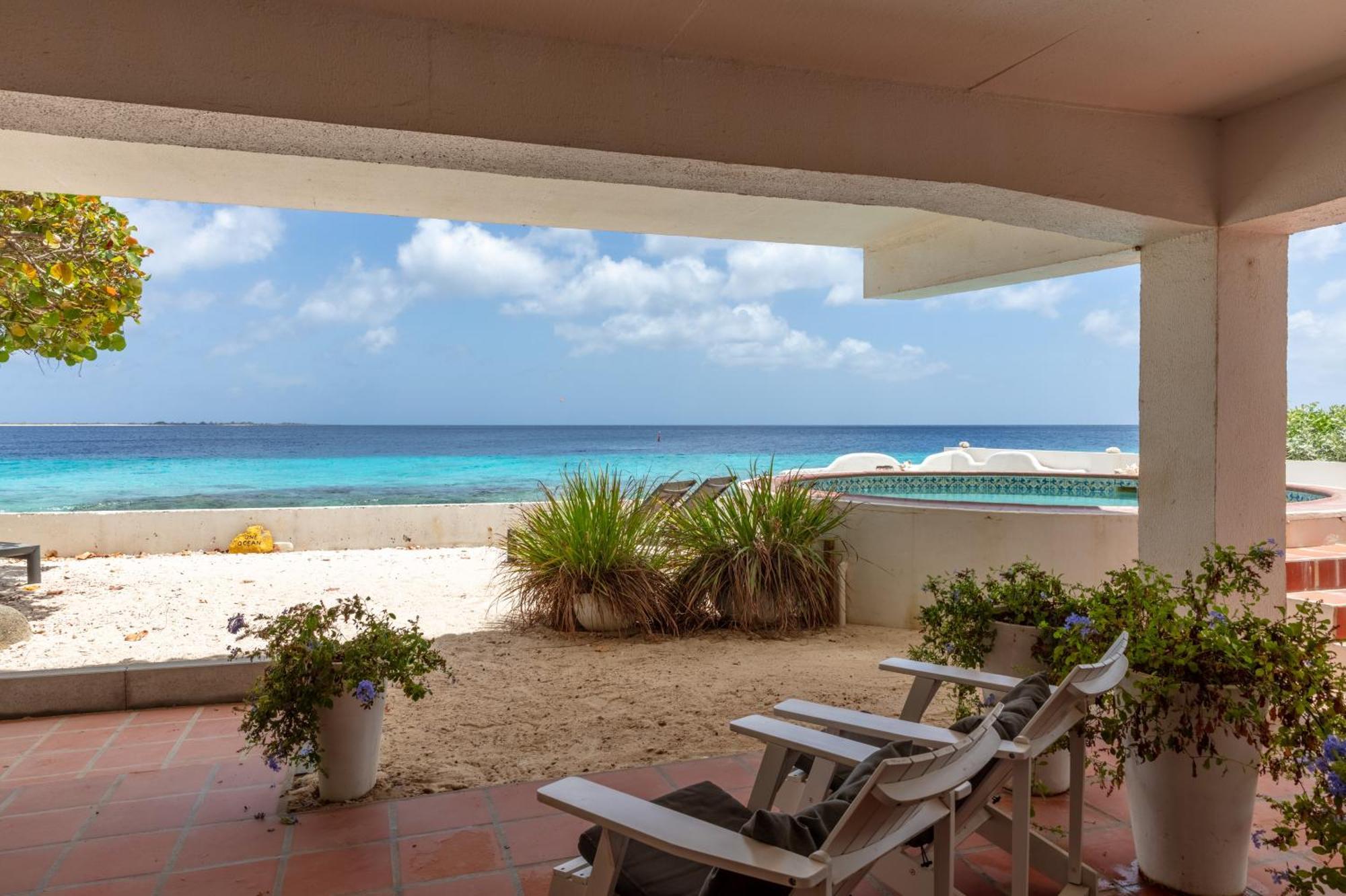 One Ocean Boutique Apartments & Suites Bonaire 크랄렌데이크 외부 사진
